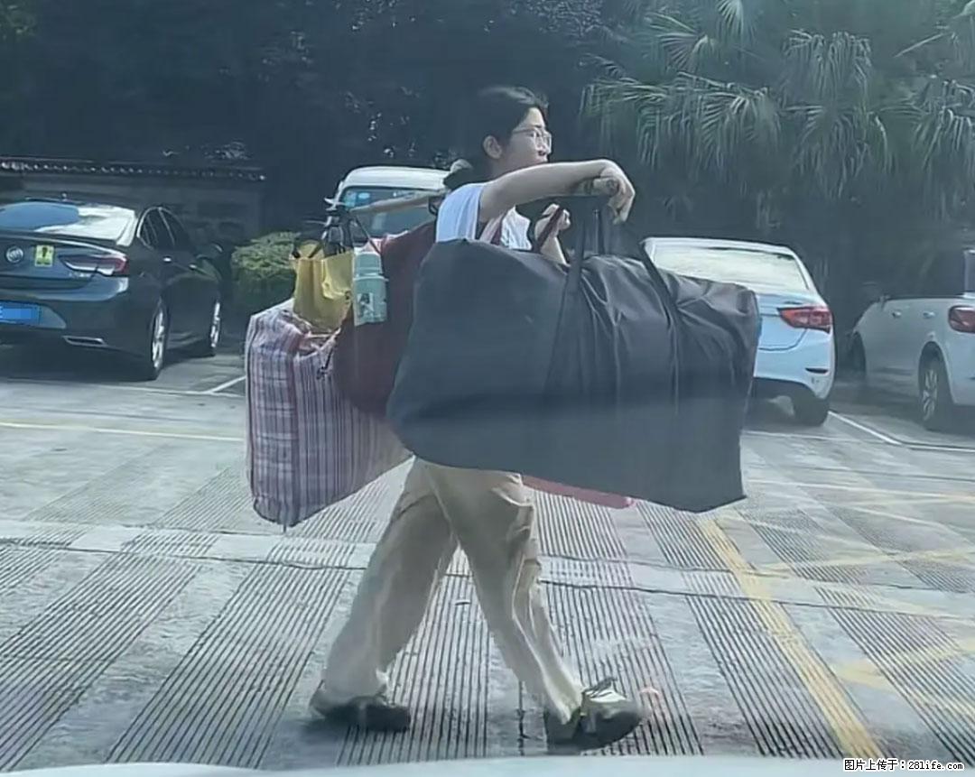 全网追的“扁担女孩”，找了一份暑假工，时薪12元 - 三门峡生活资讯 - 三门峡28生活网 smx.28life.net